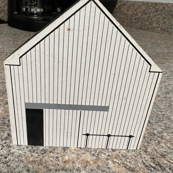 Cats’ Meow Ada Mae’s Quilt Barn, Ohio Amish Series - Picture 2 of 5